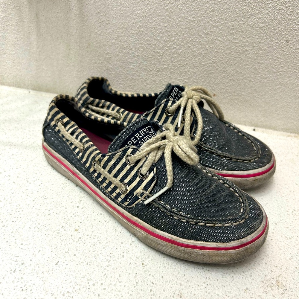 🦋 Sperry Navy and White Canvas Boat Shoes. Girls size 13